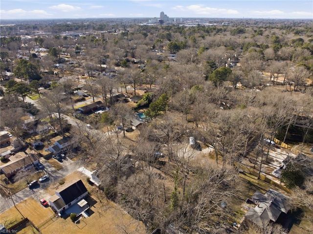 3828 Annie LN, Virginia Beach, VA 23452