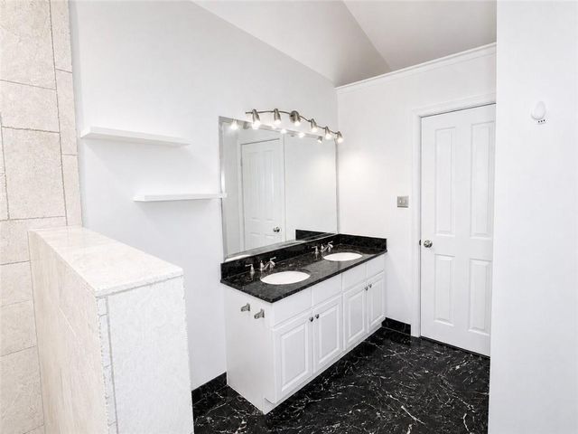 5165 Sterling Trace Court NW, Lilburn, GA 30047