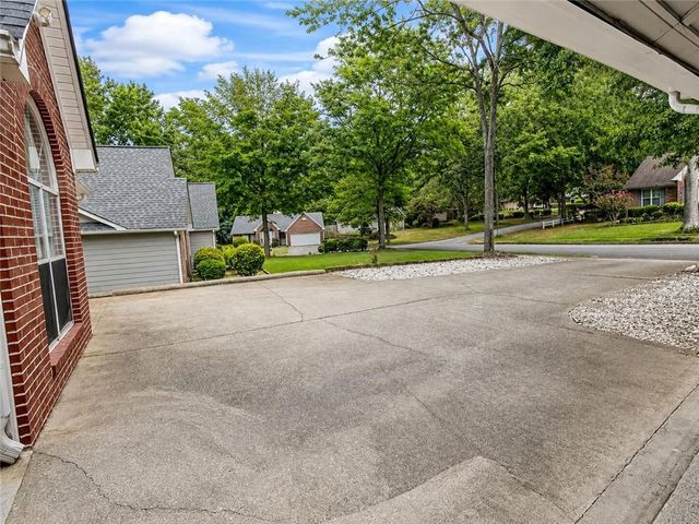 5165 Sterling Trace Court NW, Lilburn, GA 30047