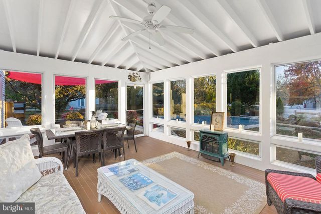 2 CHAMBERS CT, Robbinsville, NJ 08691