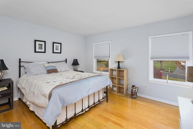 2 CHAMBERS CT, Robbinsville, NJ 08691