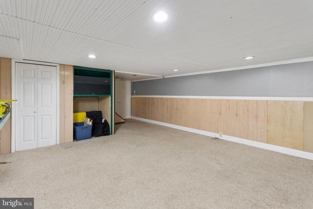 2 CHAMBERS CT, Robbinsville, NJ 08691