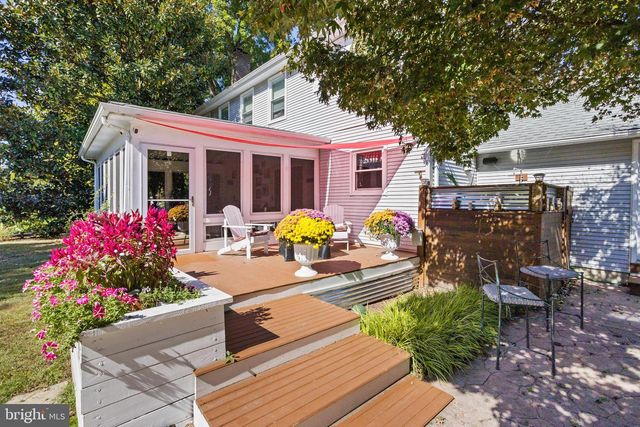 2 CHAMBERS CT, Robbinsville, NJ 08691