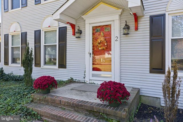 2 CHAMBERS CT, Robbinsville, NJ 08691