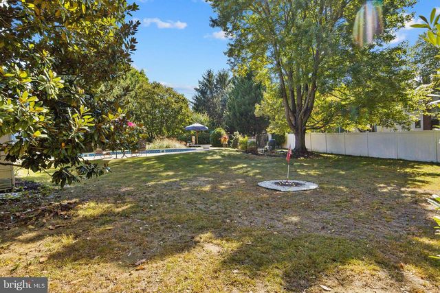 2 CHAMBERS CT, Robbinsville, NJ 08691