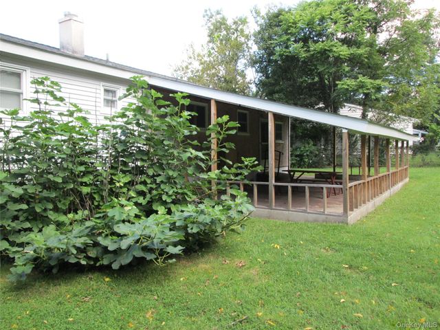 4 Barbara Lane, Wappingers Falls, NY 12590