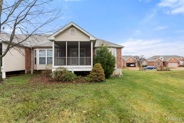 6042 Glennaire Drive 28, St Louis, MO 63129