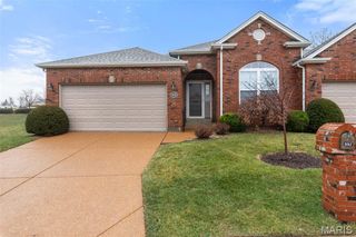 6042 Glennaire Drive 28, St Louis, MO 63129