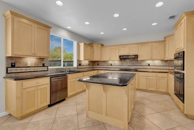 906 NATOMA COURT, Discovery Bay, CA 94505