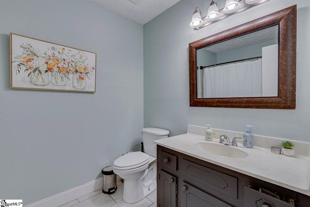5 Riverwood Court, Greenville, SC 29617