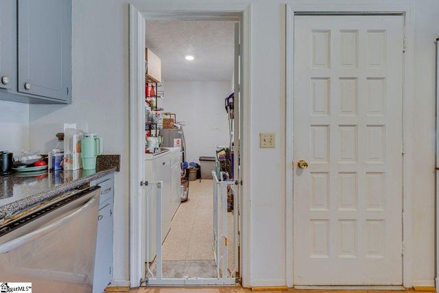 5 Riverwood Court, Greenville, SC 29617