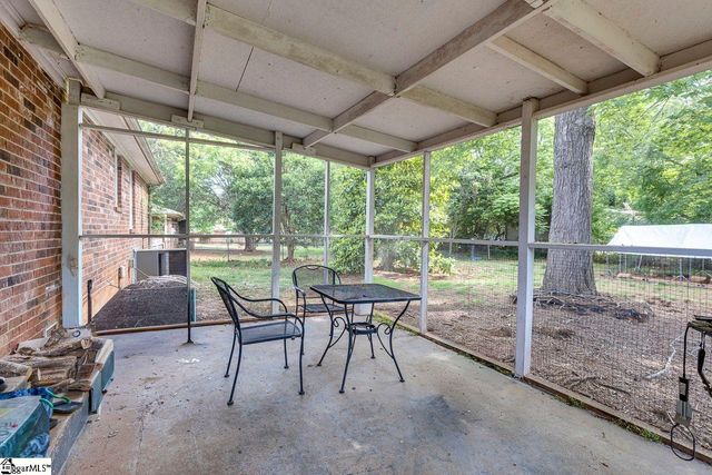 5 Riverwood Court, Greenville, SC 29617