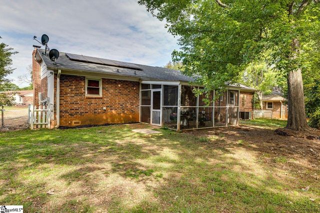 5 Riverwood Court, Greenville, SC 29617