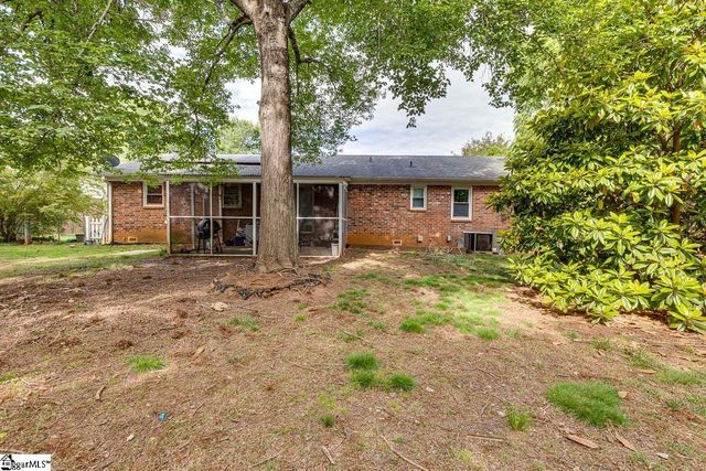 5 Riverwood Court, Greenville, SC 29617