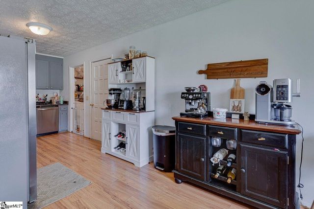 5 Riverwood Court, Greenville, SC 29617