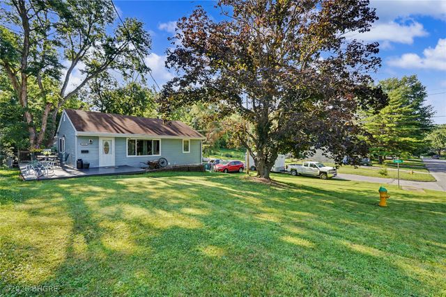 7111 SW 17th Street, Des Moines, IA 50315