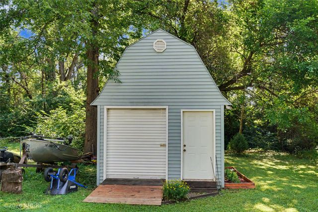 7111 SW 17th Street, Des Moines, IA 50315