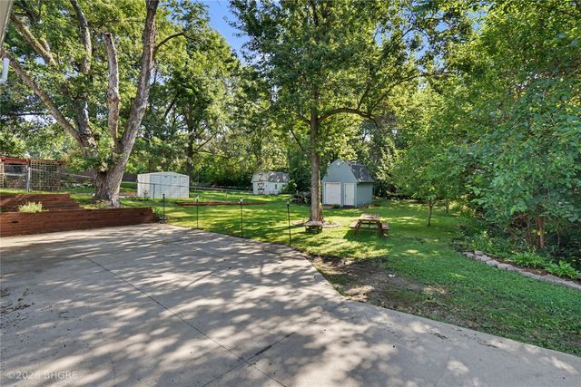 7111 SW 17th Street, Des Moines, IA 50315