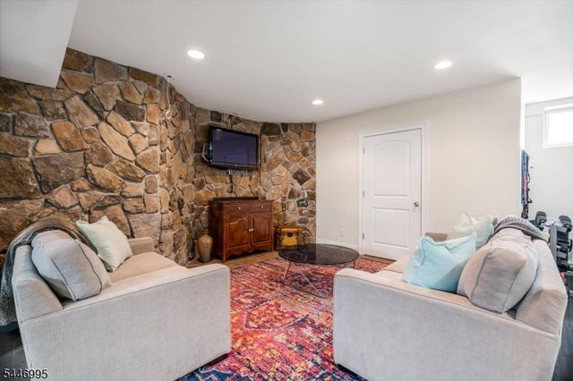 128 Montross Ave, Rutherford Boro, NJ 07070