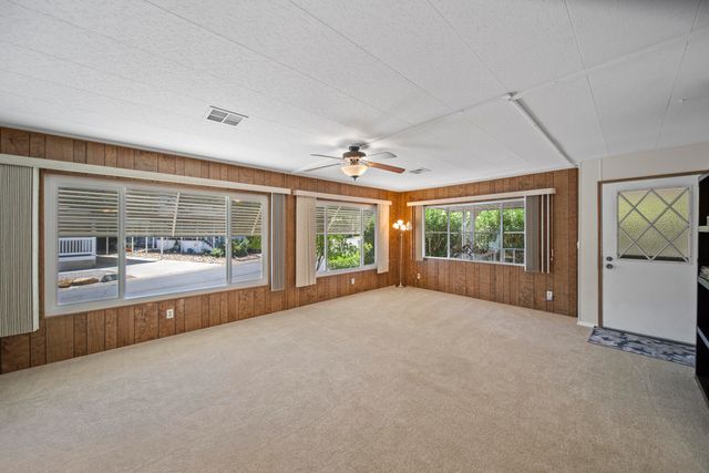 470 Brushwood Drive, 139, Redding, CA 96003