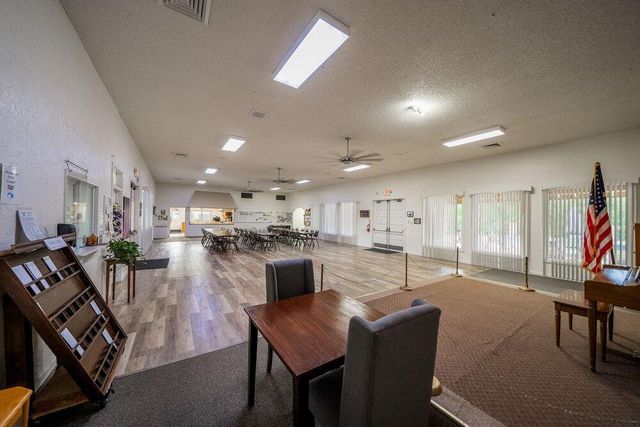 470 Brushwood Drive, 139, Redding, CA 96003