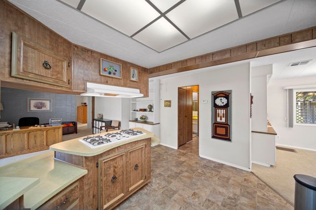 470 Brushwood Drive, 139, Redding, CA 96003