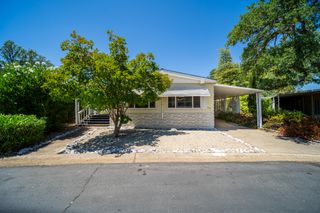 470 Brushwood Drive, 139, Redding, CA 96003