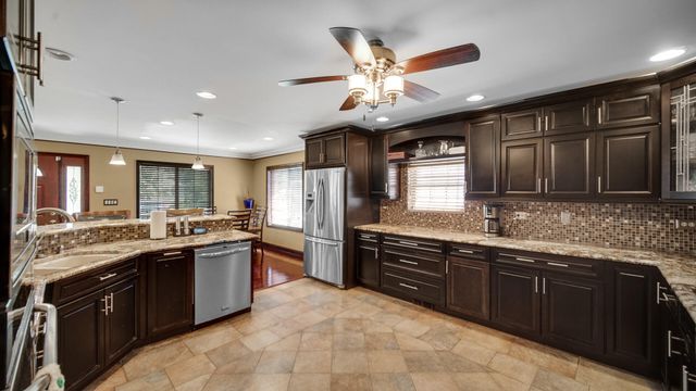 8432 Greenwood Avenue, Munster, IN 46321