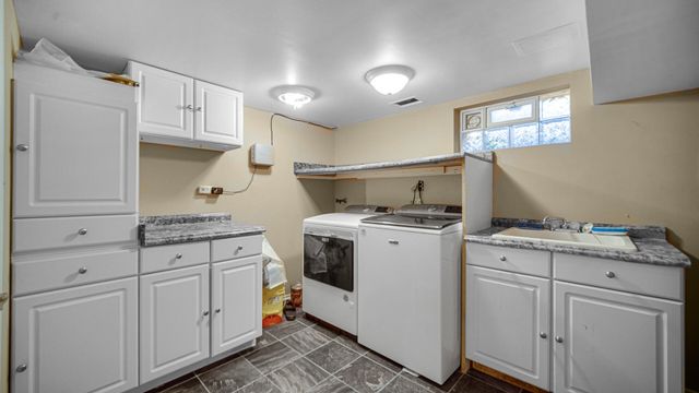 8432 Greenwood Avenue, Munster, IN 46321