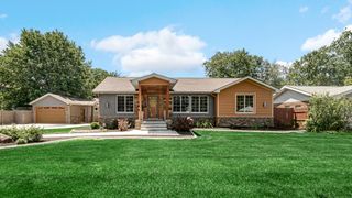 8432 Greenwood Avenue, Munster, IN 46321