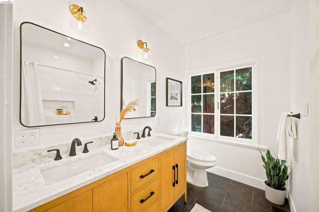 661 Brookwood Pl, Oakland, CA 94610