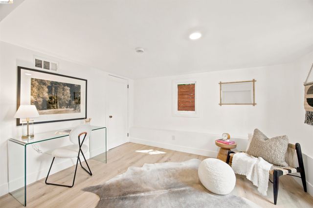 661 Brookwood Pl, Oakland, CA 94610