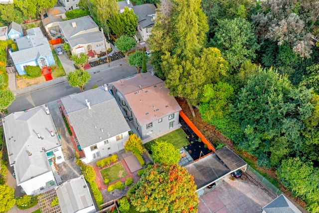 661 Brookwood Pl, Oakland, CA 94610