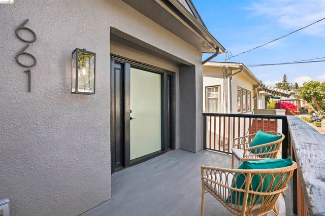 661 Brookwood Pl, Oakland, CA 94610