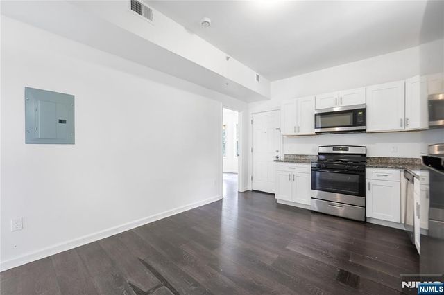 11 Carlton Street, East Orange, NJ 07017