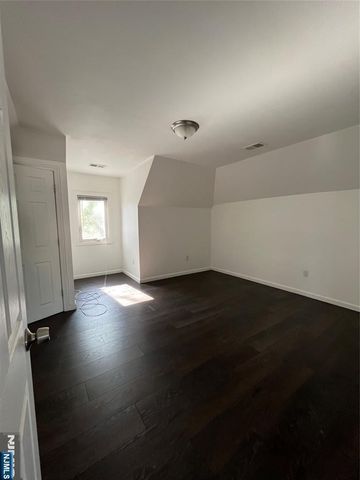 11 Carlton Street, East Orange, NJ 07017