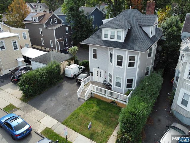 11 Carlton Street, East Orange, NJ 07017