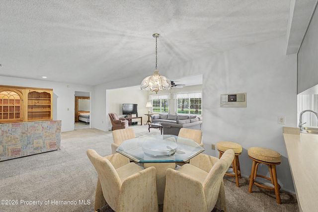 7088 Crown Oaks Drive, Spring Hill, FL 34606