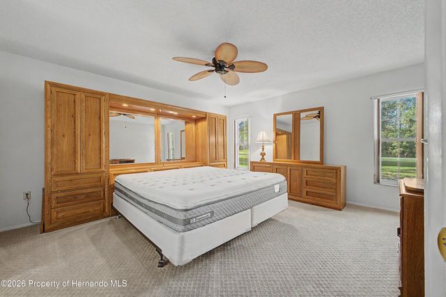 7088 Crown Oaks Drive, Spring Hill, FL 34606