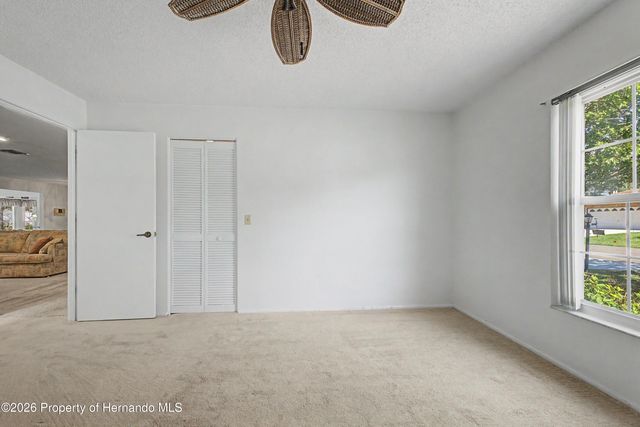 7088 Crown Oaks Drive, Spring Hill, FL 34606