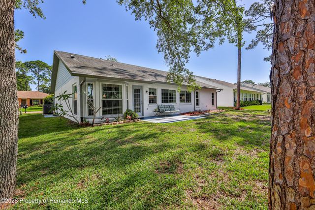 7088 Crown Oaks Drive, Spring Hill, FL 34606