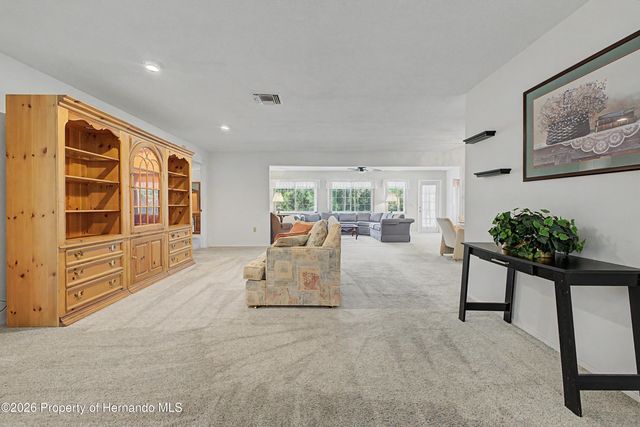 7088 Crown Oaks Drive, Spring Hill, FL 34606