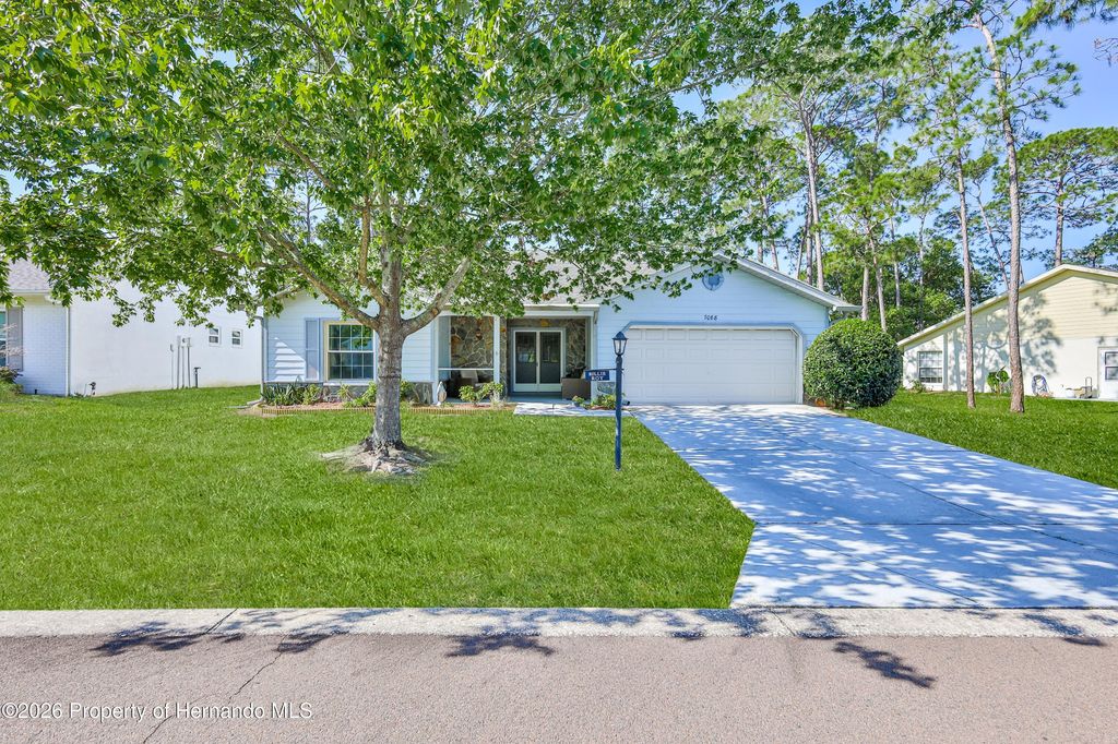 7088 Crown Oaks Drive, Spring Hill, FL 34606