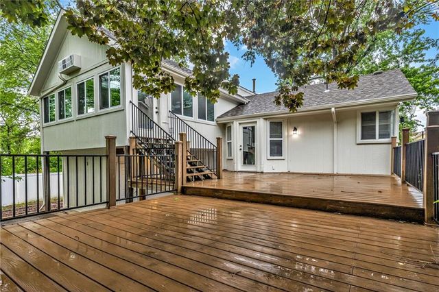503 Sunrise Drive, Belton, MO 64012