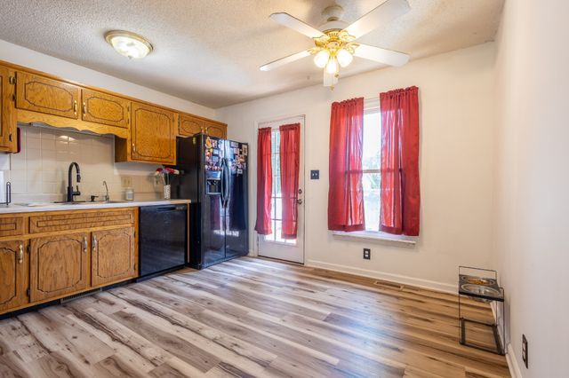 3234 Tabby Dr, Clarksville, TN 37042