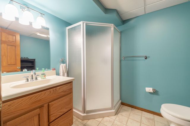 22006 Cherrywood Road, Woodhaven City, MI 48183