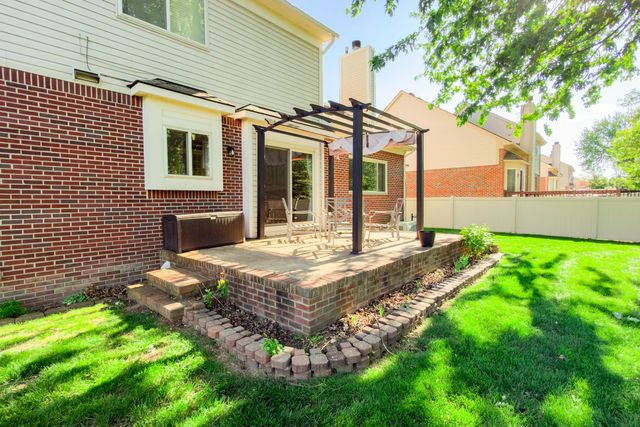 22006 Cherrywood Road, Woodhaven City, MI 48183