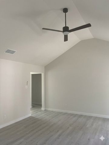 1204 Rene Drive, Alvarado, TX 76009