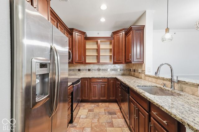 2121 Grenville Street 3A, Carmel, IN 46032