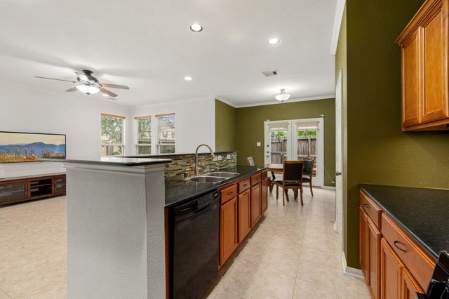 16007 Limestone Lake Drive, Tomball, TX 77377